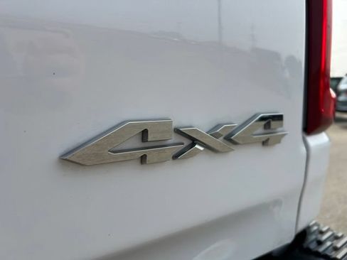 Used 2025 RAM 1500 Big Horn AWD/4WD image 12