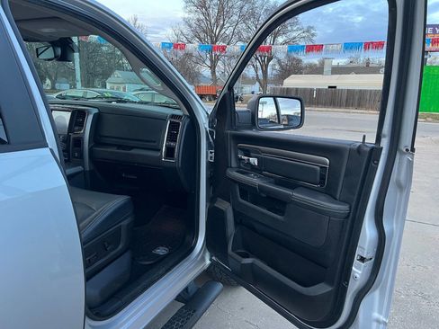 Used 2018 RAM 1500 Sport w/ Sport Premium Group image 16