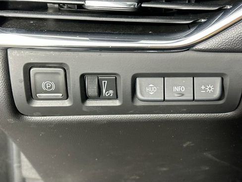 Used 2023 Cadillac XT4 Sport image 21