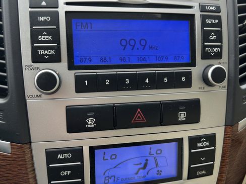Used 2009 Hyundai Santa Fe Limited FWD image 8