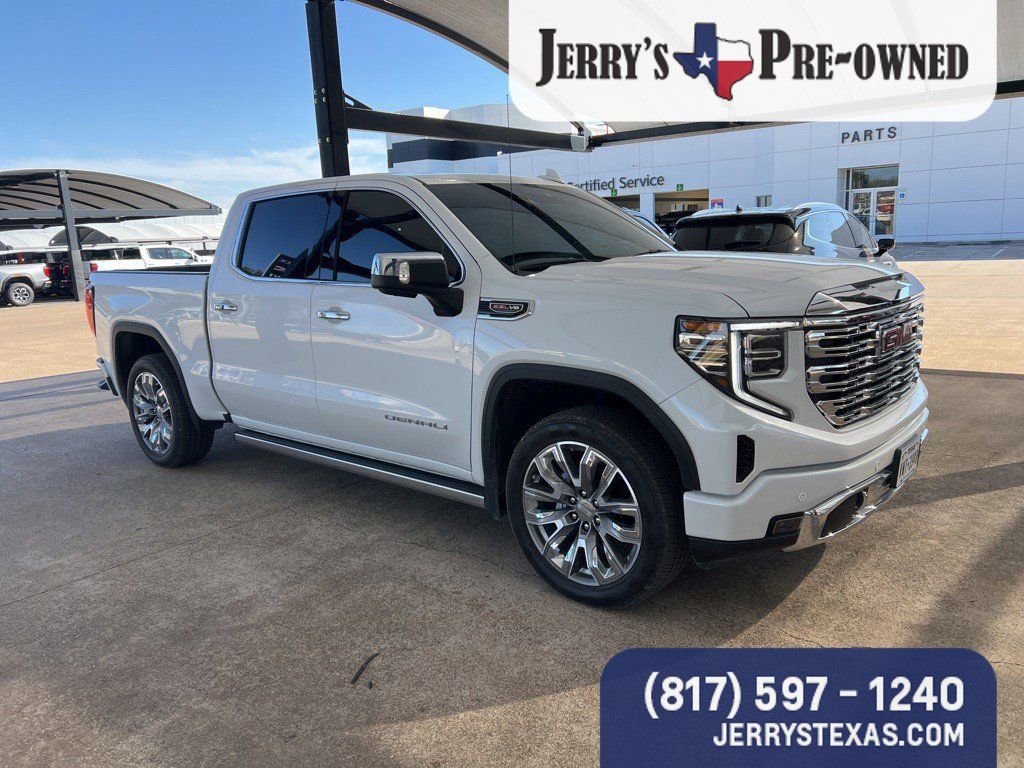 Used 2025 GMC Sierra 1500 Denali w/ Denali Reserve Package AWD/4WD image 2