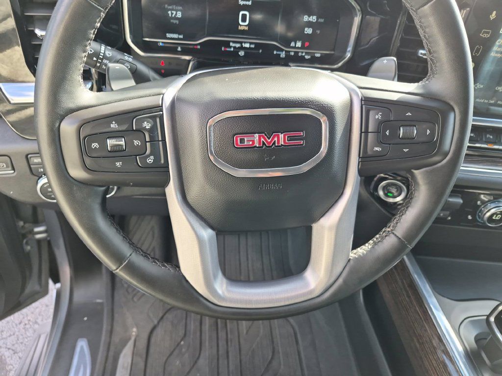 Used 2023 GMC Sierra 1500 Elevation w/ Elevation Premium Package AWD/4WD image 17