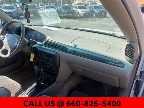 Used 2003 Chevrolet Malibu V6 w/ Preferred Equipment Group 1 image 5