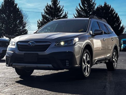 Used 2020 Subaru Outback Limited image 10