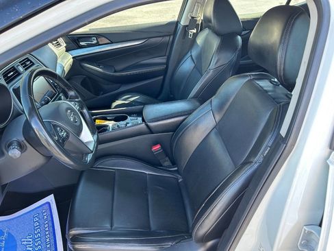 Used 2019 Nissan Maxima 3.5 SL w/ Floor Mat Group image 12