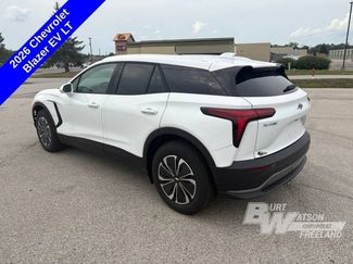 New 2026 Chevrolet Blazer EV LT AWD/4WD video 4