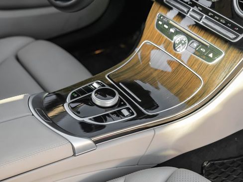 Used 2018 Mercedes-Benz C 300 Sedan image 22