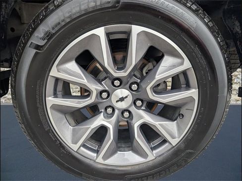 Used 2020 Chevrolet Silverado 1500 RST w/ RST Value Package image 19