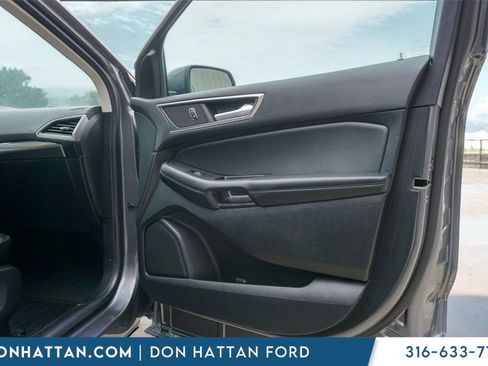 Used 2022 Ford Edge SEL w/ Convenience Package image 25