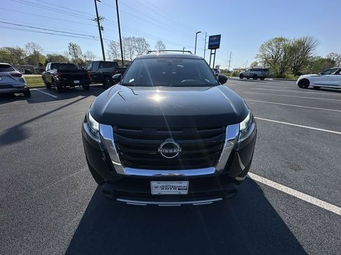 Used 2023 Nissan Pathfinder SL w/ SL Premium Package AWD/4WD image 28
