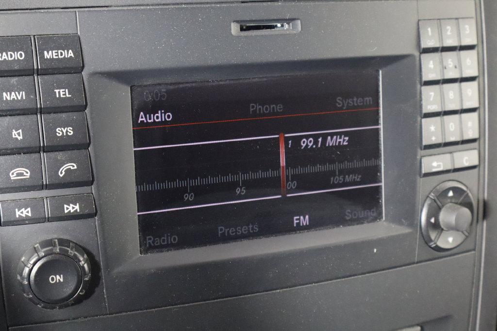 Used 2018 Mercedes-Benz Metris image 18