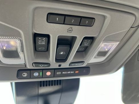 Used 2023 GMC Sierra 1500 Denali w/ Denali Reserve Package AWD/4WD image 39
