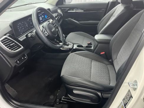Certified 2024 Kia Seltos S AWD/4WD image 10