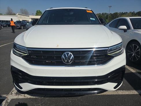 Used 2022 Volkswagen Tiguan SE R-Line FWD image 20