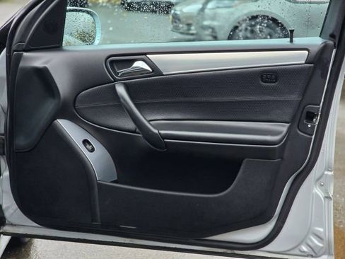 Used 2006 Mercedes-Benz C 230 Sedan image 26
