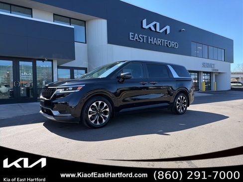 Certified 2024 Kia Carnival EX image 1