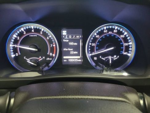Used 2018 Toyota Highlander XLE AWD/4WD image 32