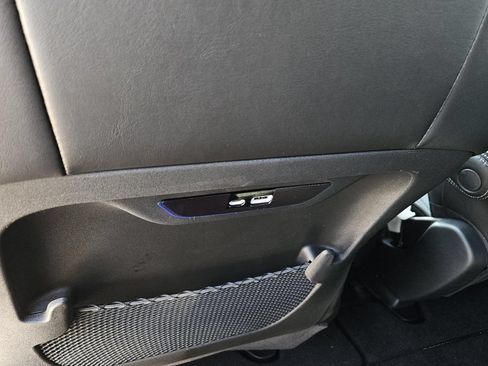 New 2026 Chrysler Pacifica Select FWD image 11