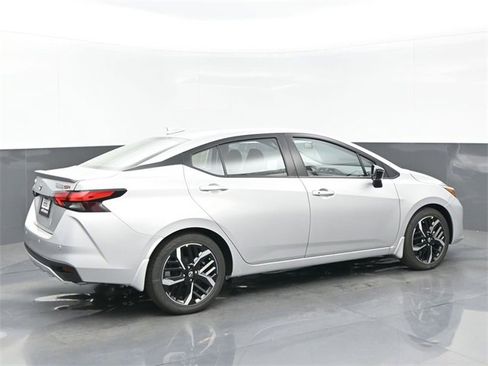 New 2025 Nissan Versa SR w/ Trunk Package image 6