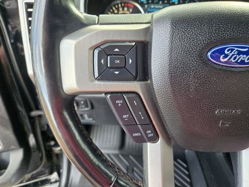 Used 2018 Ford F150 Platinum w/ Equipment Group 701A Luxury image 18