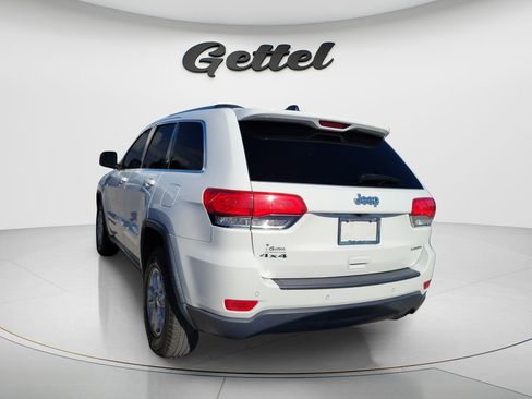 Used 2018 Jeep Grand Cherokee Laredo AWD/4WD image 4