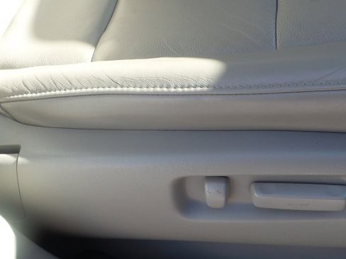 Used 2010 Honda Pilot Touring image 91