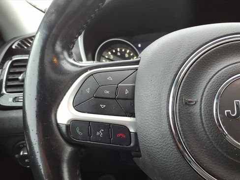 Certified 2020 Jeep Compass Latitude image 19