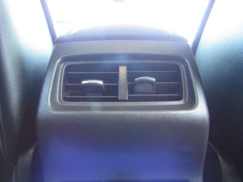 Used 2024 Ford Edge Titanium image 35