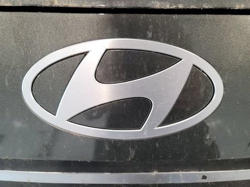 Used 2024 Hyundai Elantra SE FWD image 16