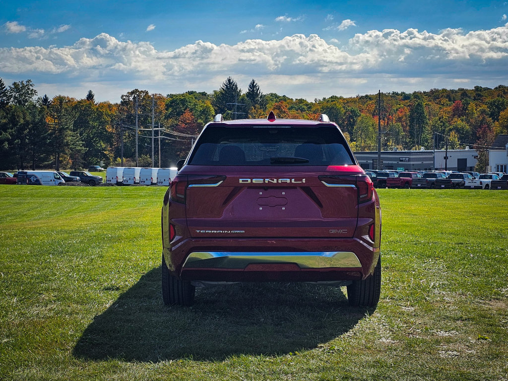 New 2027 GMC Terrain Denali AWD/4WD image 4