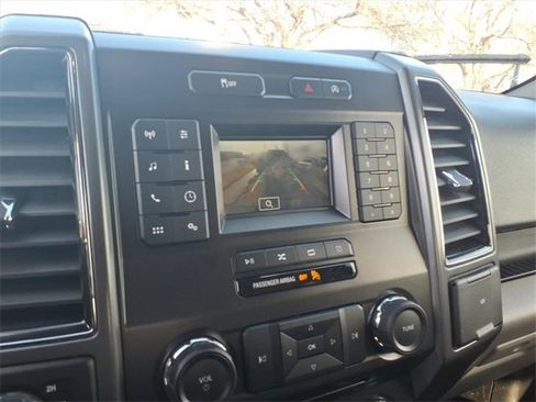 Used 2018 Ford F150 XLT image 22