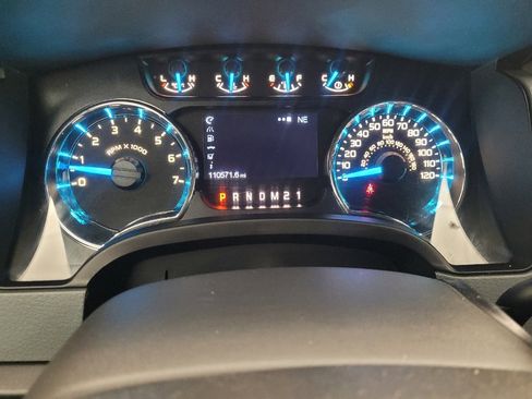 Used 2014 Ford F150 XLT w/ Equipment Group 302A Luxury AWD/4WD image 23