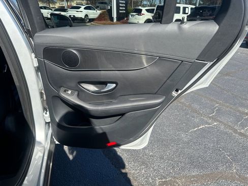 Used 2017 Mercedes-Benz GLC 300 4MATIC Coupe image 18
