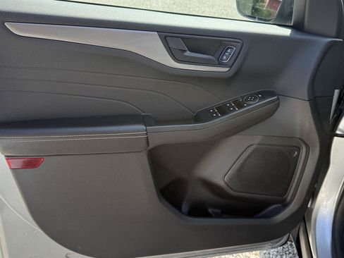Used 2023 Ford Escape Active AWD/4WD image 28