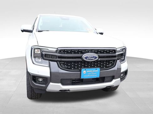 Used 2025 Ford Maverick Lariat AWD/4WD image 8