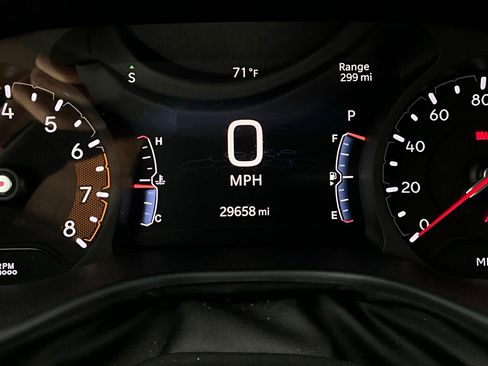 Used 2025 Jeep Compass Latitude image 39