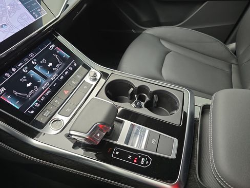 Used 2024 Audi Q8 Premium Plus AWD/4WD image 25