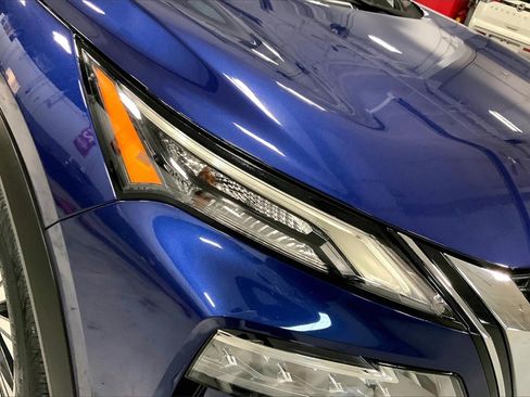 Certified 2023 Nissan Rogue SV image 28