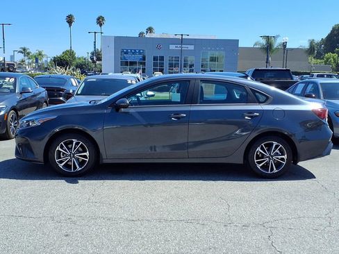 Certified 2023 Kia Forte LXS w/ LXS Technology Package FWD image 3