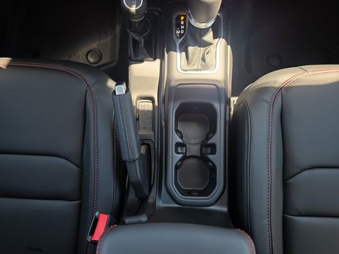 New 2026 Jeep Wrangler Unlimited Rubicon AWD/4WD image 22
