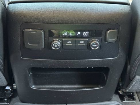 Used 2019 Chevrolet Tahoe LT w/ Off-Road Package AWD/4WD image 29