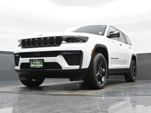 New 2026 Jeep Grand Cherokee L Limited w/ Limited Altitude Package AWD/4WD image 15
