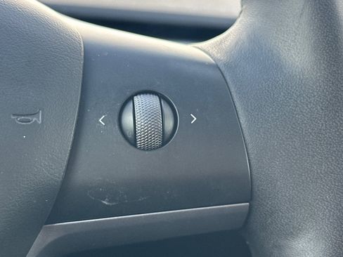 Used 2023 Tesla Model 3 Standard Range image 37