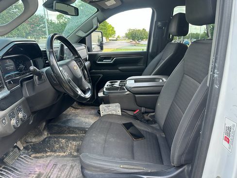 Used 2024 Chevrolet Silverado 2500 LT w/ Convenience Package AWD/4WD image 16