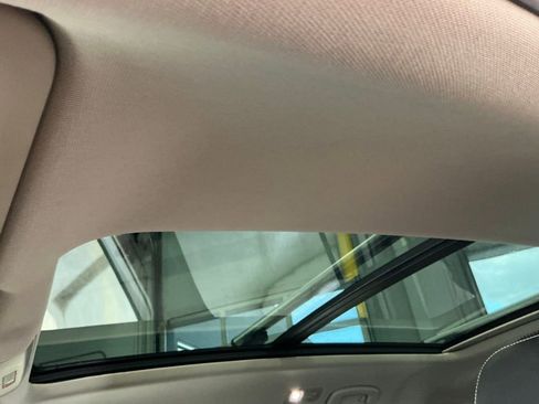 Used 2023 Volkswagen Atlas SEL image 6