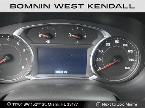 Used 2022 GMC Acadia SLE w/ Driver Convenience Package image 10