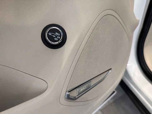 Used 2023 Buick Envision Avenir FWD image 16