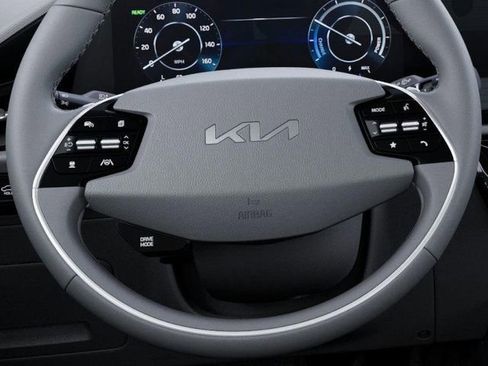 New 2026 Kia Niro Wind FWD image 23