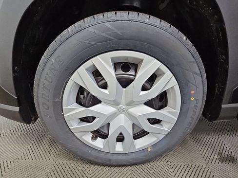 Used 2022 Toyota Corolla Cross L FWD image 41