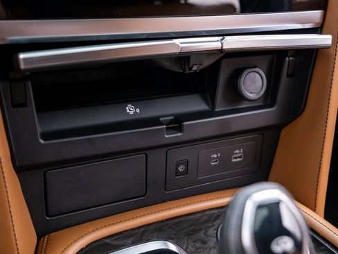 Used 2023 INFINITI QX80 Sensory w/ All-Season Package AWD/4WD image 33